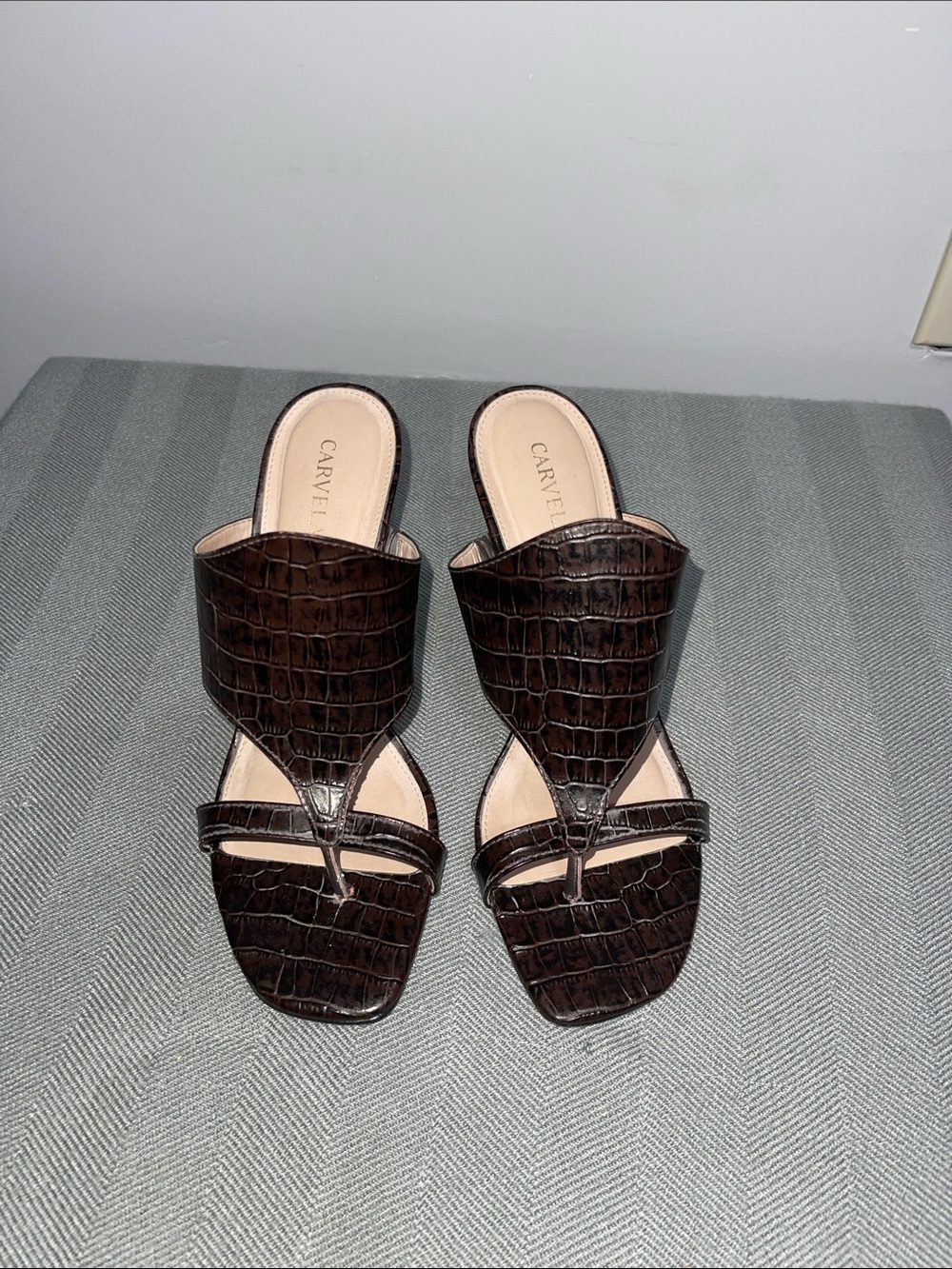 Carvela Dark Brown Croc-Embossed Heeled Mules / Sandals. cod #E4